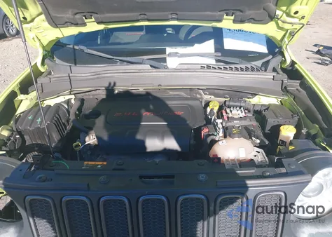 2017 Jeep Renegade Trailhawk 4X4 from USA, damaged, VIN ZACCJBCB9HPG19804